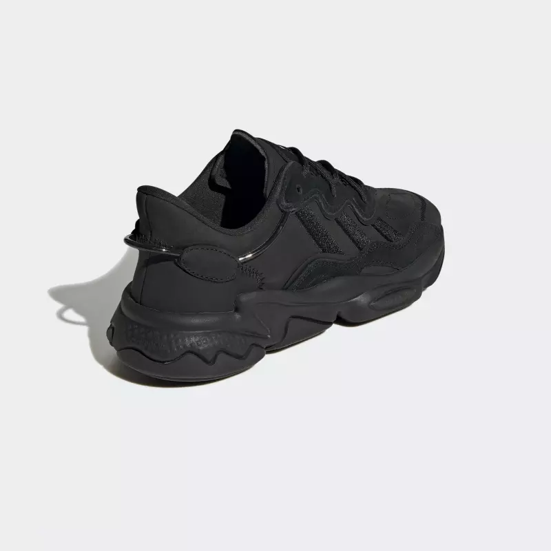 adidas ozweego black