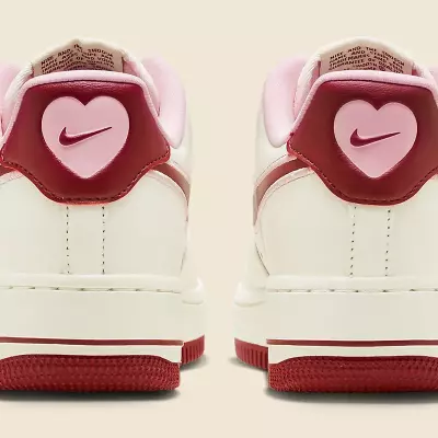 NIKE AIR FORCE 1 LOW "VALENTINE'S DAY"