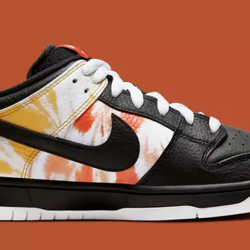 Nike SB Dunk Low 'Raygun Tie Dye'